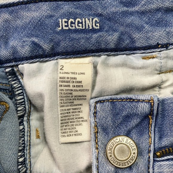 AE Light Wash X-LONG (Size 2) Jeggings - Picture 5 of 5